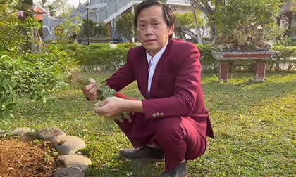 Không thể đi từ thiện 13 tỷ đồng vì bệnh dịch, Hoài Linh đã làm gì trong suốt 6 tháng qua?