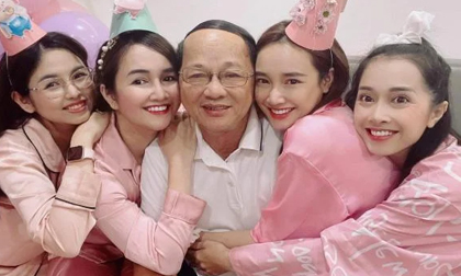 Nhã Phương khoe ảnh ấm áp bên gia đình, cả ba chị em gái đều thừa hưởng nhan sắc từ người đàn ông này
