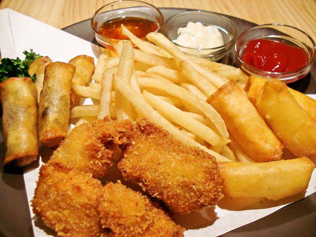Đồ chiên rán khiến bé còi cọc