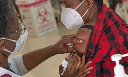 Phát hiện mới: SARS-CoV-2 đột biến hơn 32 lần trong 216 ngày trú ngụ trong cơ thể 1 bệnh nhân HIV