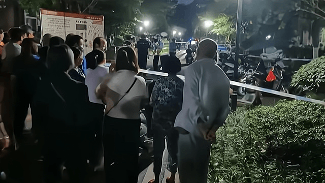Cặp vợ chồng ngã từ tầng 16 tử vong, nguyên nhân được hé lộ đoạn tin nhắn cuối và chi tiết nhảy lầu gây hoang mang - Ảnh 1.