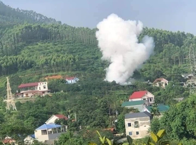 Vụ nổ tại nhà bố vợ khiến thanh niên tử vong ở Yên Bái: Nổ to như mìn, rung lắc cả đất và nhà - Ảnh 4.