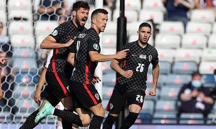 Á quân World Cup vất vả níu hy vọng, đối mặt viễn cảnh u ám ở Euro 2020