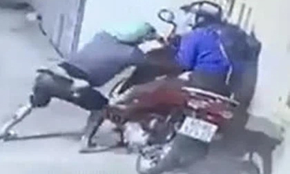 Chủ tiệm tạp hóa 2 lần bị nhóm đối tượng dùng roi điện, bình xịt hơi cay khống chế, cướp tài sản ở Sài Gòn