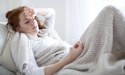 Phân biệt COVID-19 và cảm lạnh: Bác sĩ chỉ ra 3 triệu chứng cần đặc biệt lưu ý