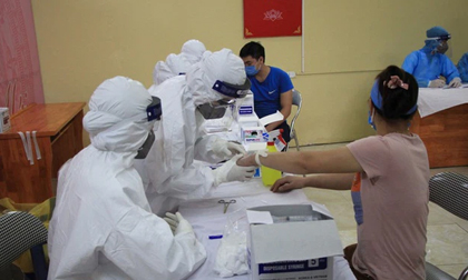 Hà Nội: Phát hiện thêm 3 ca dương tính SARS-CoV-2, đều là lái, phụ xe đường dài từ TP.HCM về