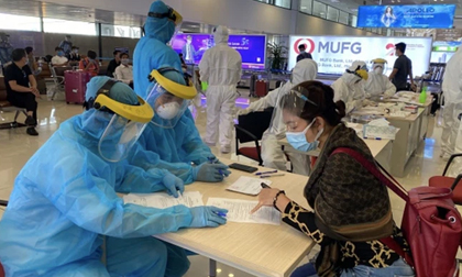 Hà Nội: Phát hiện nam nhân viên trang trí quảng cáo dương tính với SARS-CoV-2
