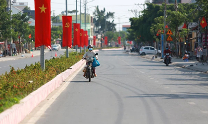 Từ hôm nay 19 tỉnh thành phía Nam giãn cách xã hội, việc đi lại diễn ra như thế nào?