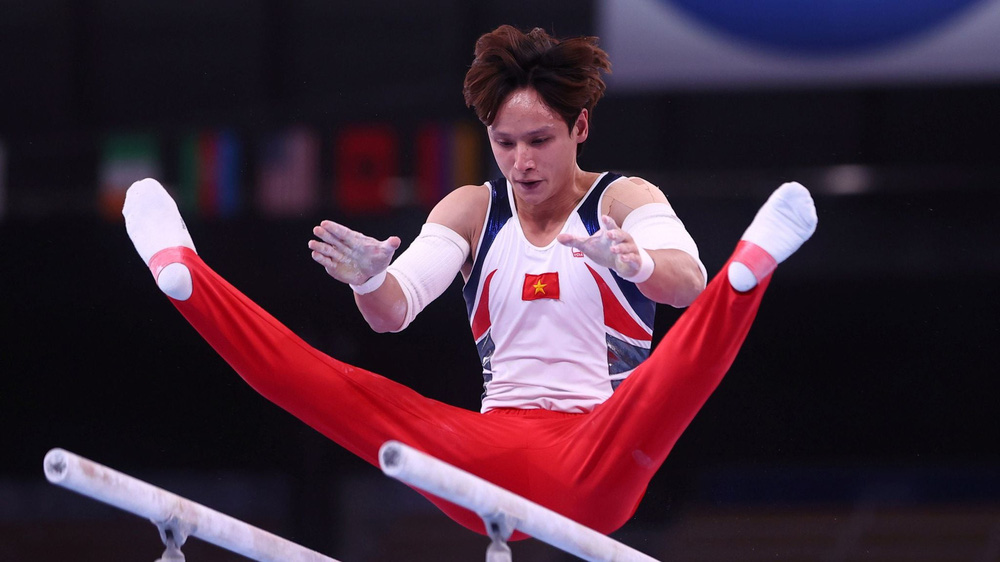Chênh lệch trình độ quá lớn, 2 hot boy Thể dục dụng cụ Việt Nam ngậm ngùi chia tay Olympic - Ảnh 2.