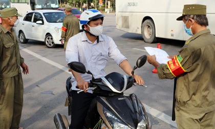 Người dân Hà Nội bị phạt đến 3 triệu nếu ra đường không thực sự cần thiết trong thời gian giãn cách