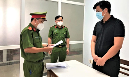 Bắt nhân viên ngân hàng lập khống hồ sơ để lừa đảo chiếm đoạt tiền tỉ của khách