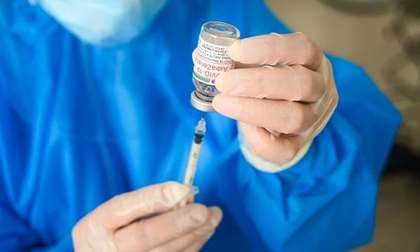 Người nhiễm Covid-19 có cần tiêm vắc xin hay không?