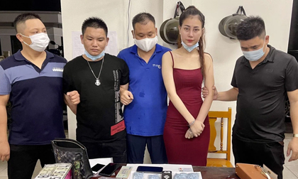 Thiếu nữ đang bị truy nã vẫn đi buôn 1.500 viên thuốc lắc