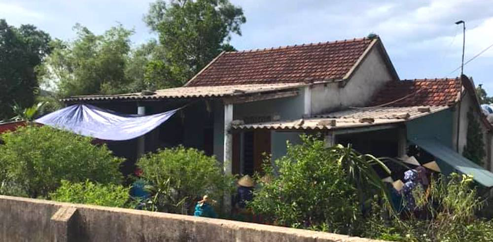 2 chị em cùng bạn học lớp 10 đi hái sim đuối nước tử vong thương tâm - Ảnh 1. 2 chị em cùng bạn học lớp 10 đi hái sim đuối nước tử vong thương tâm - Ảnh 1.