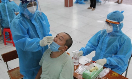 Hà Nội khẩn thiết đề nghị người dân xét nghiệm SARS-CoV-2 miễn phí nếu xuất hiện các triệu chứng bệnh