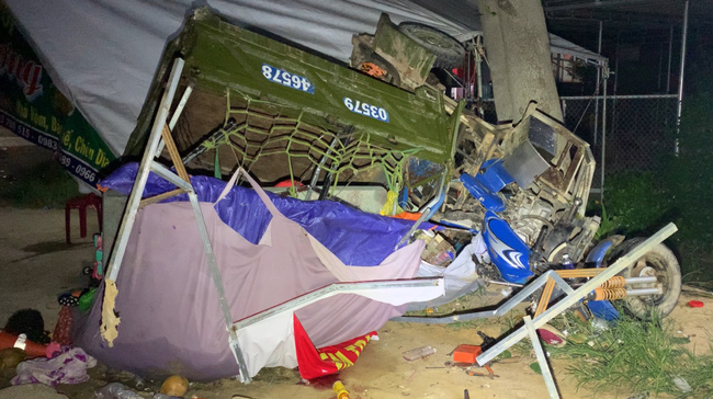 Đường về quê tránh dịch đầy tang thương và nước mắt của 5 người trong gia đình gặp nạn trên chiếc xe ba gác - Ảnh 2.
