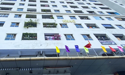 Phát hiện mảnh giấy ghi 'tạm biệt, tôi đi nhé' trong phòng bé gái rơi từ tầng 12 chung cư ở Hà Nội