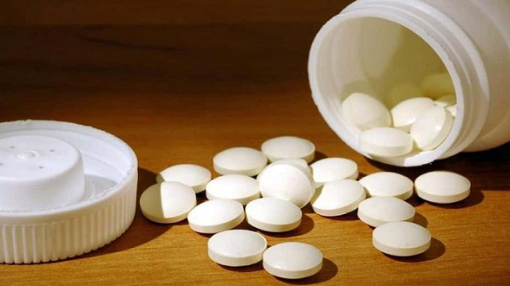 Đua nhau ôm thuốc điều trị COVID-19 trong nhà, chuyên gia cảnh báo: Dùng không đúng có thể mất sức đề kháng, tử vong nhanh hơn - Ảnh 2.