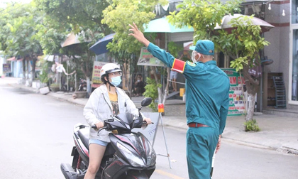 Đà Nẵng dừng tất cả các hoạt động trong 7 ngày, cách ly tuyệt đối nhà với nhà từ 8h ngày 16/8