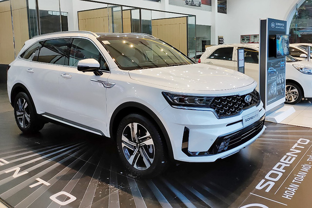 THACO tất tay giảm giá xe Mazda và Kia: Cao nhất 120 triệu đồng, bám đuổi hai ông lớn VinFast và TC Motor - Ảnh 3.