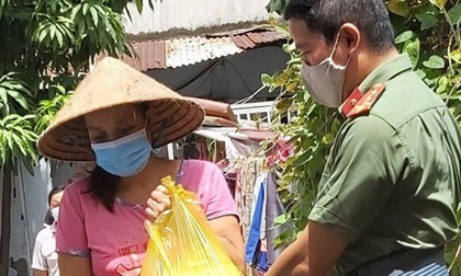 TP. HCM: Người dân không tự đi chợ trong 2 tuần tới, thực phẩm sẽ được đưa đến tận nhà