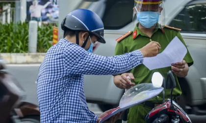 TP.HCM: Những người dân được ra đường cần xin giấy ở đâu?