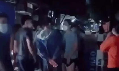 Nhóm cán bộ 'tụ tập' ăn đêm tại chốt kiểm dịch ở Hà Nội bị phạt hơn 20 triệu
