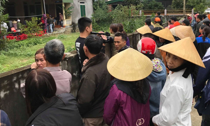 Đang nằm ngủ trong nhà thì bị sét đánh, con 4 tuổi tử vong, mẹ trọng thương