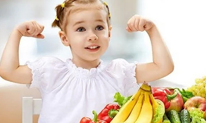 Cho trẻ ăn gì để tăng cường sức đề kháng, phòng tránh nhiễm khuẩn cực tốt