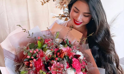 Phạm Hương chính thức lộ diện sau khi sinh nhóc tỳ thứ hai, nhan sắc nhận bão 'thả tim' vì quá đẹp