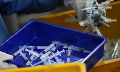 'Sốc' với số vaccine COVID-19 dư thừa ở các nước giàu: 'Họ đặt hàng gấp đôi số vaccine cần thiết'