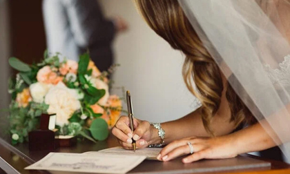 Đàn ông phải rớt nước mắt khi nghe câu trả lời: Kết hôn rồi đàn bà nhận lại được điều gì?