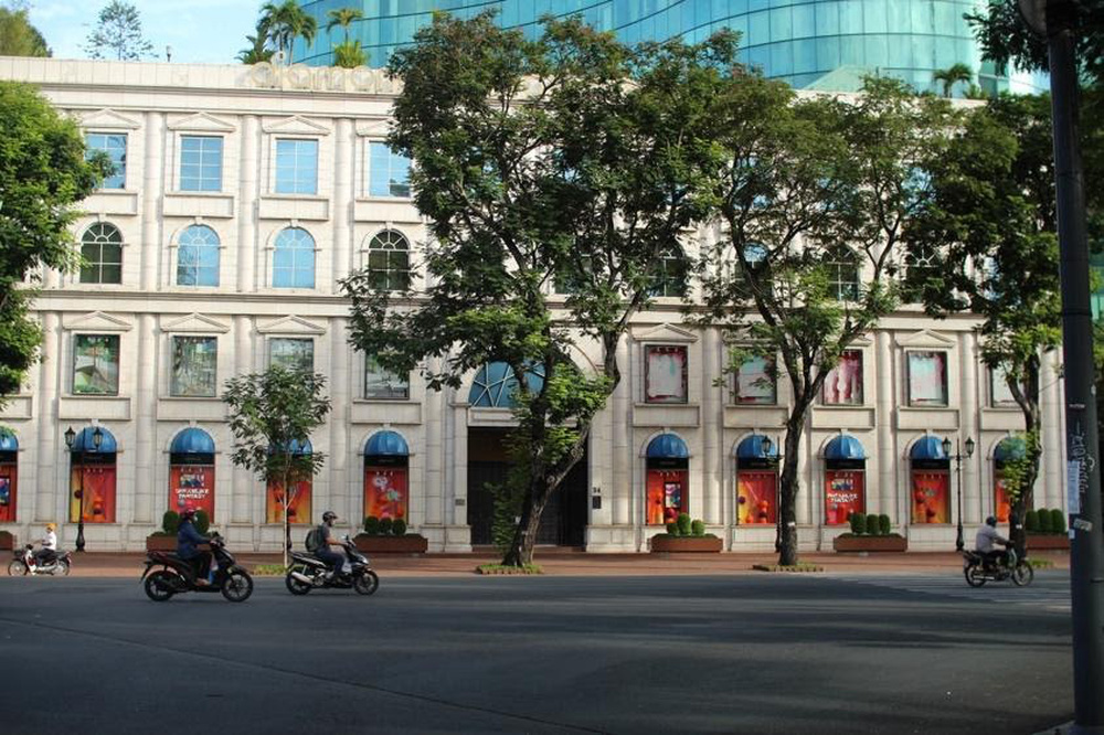 Số ca nhiễm và tử vong giảm, TP.HCM lên kịch bản cho ngày hết giãn cách như thế nào? - Ảnh 1.