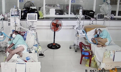 Vừa gỡ phong tỏa sau 5 ngày, phát hiện 50 ca nhiễm Covid-19 mới trong một phường