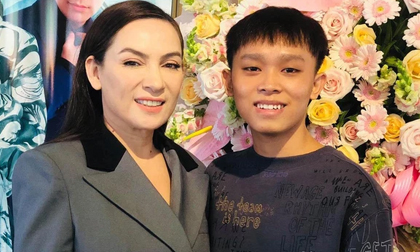Sau thời gian im ắng, Hồ Văn Cường có động thái đầu tiên khi biết mẹ nuôi Phi Nhung qua đời vì Covid-19