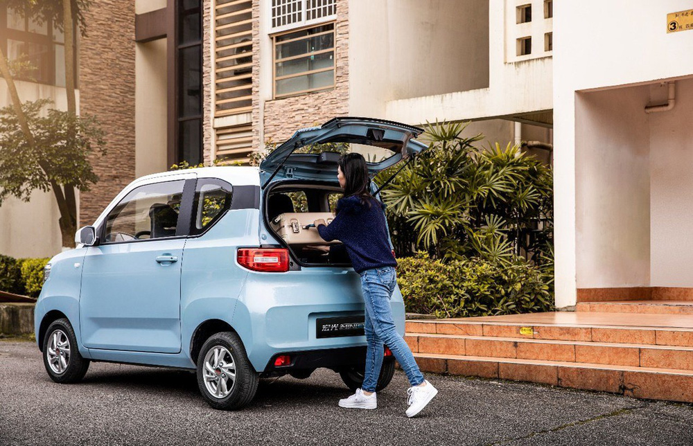 Ô tô điện giá rẻ ngang Honda SH, 20 giây có 1 xe bán ra, về Việt Nam có cửa? - Ảnh 1.