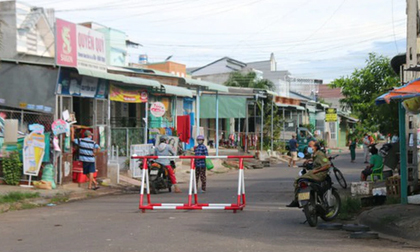 Bỏ 'lọt' xét nghiệm ở vùng đỏ dẫn đến 11 người trong gia đình thành F0: Chủ tịch tỉnh chỉ đạo 'khẩn'