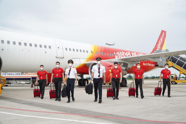 Từ 10/10, Vietjet mở lại 15 đường bay đón khách trên những chuyến bay xanh an toàn - Ảnh 1. Từ 10/10, Vietjet mở lại 15 đường bay đón khách trên những chuyến bay xanh an toàn - Ảnh 1.