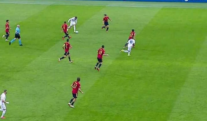 Mbappe ghi bàn thắng ma, Pháp đánh bại Tây Ban Nha để giành ngôi vô địch châu Âu - Ảnh 4.