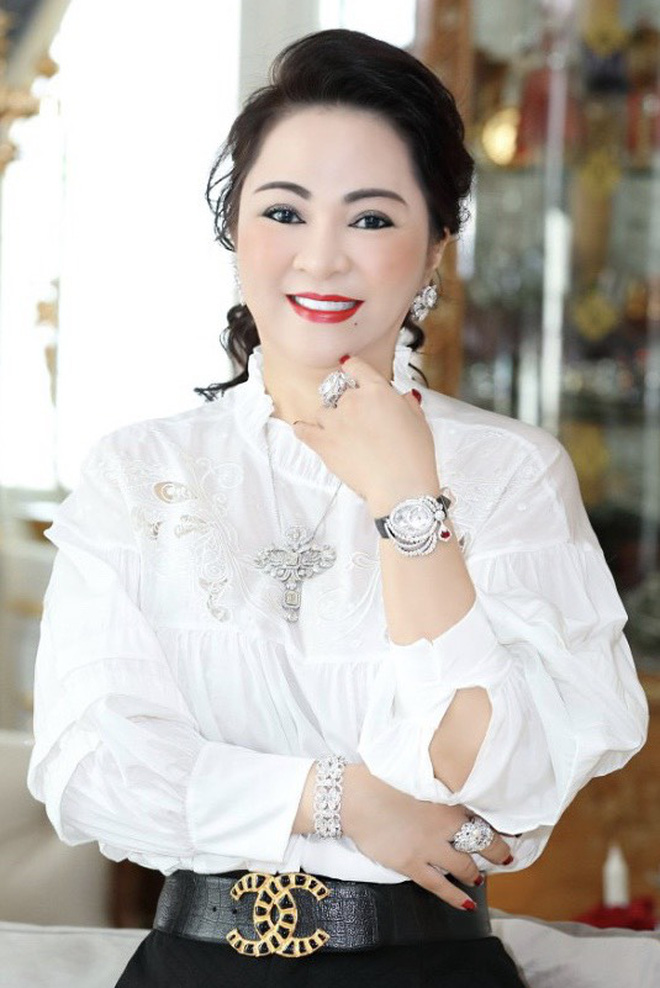 Nóng: Đàm Vĩnh Hưng xác nhận đã làm việc với cơ quan chức năng, tuyên bố cực căng về vụ kiện tụng với bà Phương Hằng! - Ảnh 4. Nóng: Đàm Vĩnh Hưng xác nhận đã làm việc với cơ quan chức năng, tuyên bố cực căng về vụ kiện tụng với bà Phương Hằng! - Ảnh 4.