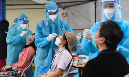 Ngày 26/10, Hà Nội phát hiện thêm 18 ca mắc Covid-19, trong đó, 17 ca cộng đồng