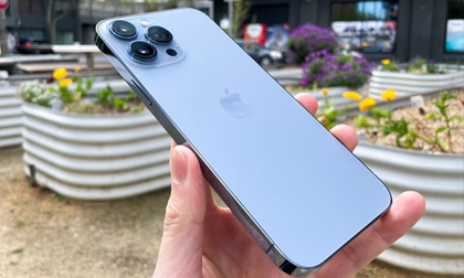 iPhone 13, 13 Pro bất ngờ giảm giá sốc 8 triệu đồng, thấp nhất từ khi mở bán