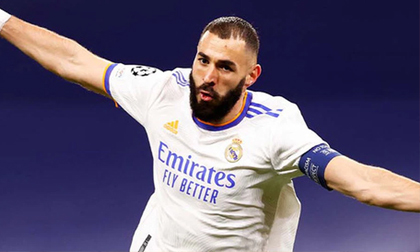Benzema rực sáng trong ngày Real Madrid đi vào lịch sử Champions League