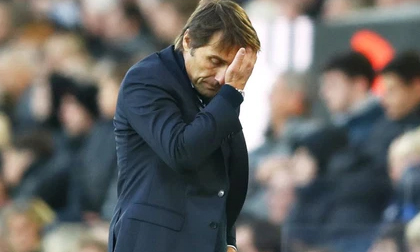 HLV Conte có ngày trở lại Premier League đáng quên; Arsenal vượt mặt Man United trên BXH