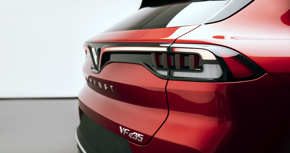 Xem sự bứt phá giới hạn của Vinfast trên VF e35 , kèn cựa Tesla Model Y - Ảnh 3.