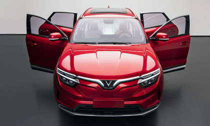 Xem sự bứt phá giới hạn của Vinfast trên VF e35, 'kèn cựa' Tesla Model Y
