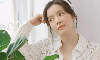 Lý Nhã Kỳ khoe vẻ đẹp như nàng thơ ở tuổi 40, thừa nhận bản thân còn thiếu sót điều này