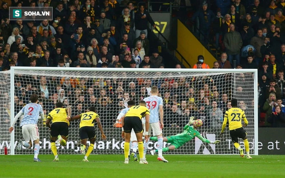 David de Gea phiêu không tưởng, Man United vẫn khiến CR7 suy sụp bởi trận thua tan nát - Ảnh 1.