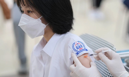 Hà Nội sắp tiêm vaccine COVID-19 cho học sinh lớp 9