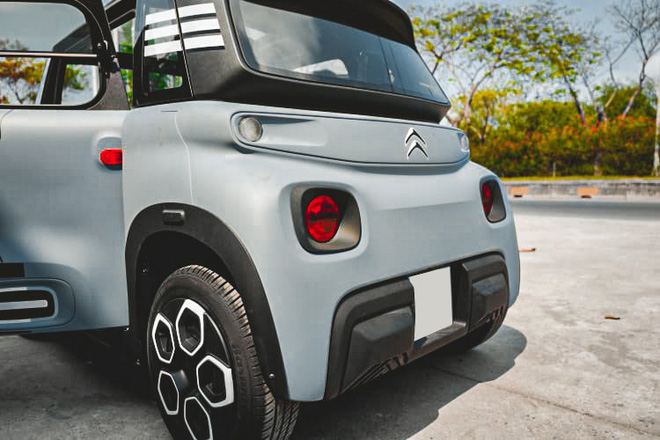 Xe Pháp Citroen Ami độc nhất Việt Nam được bán giá 300 triệu đồng: Rẻ hơn VinFast Fadil, sạc một lần đi quanh Sài Gòn không hết điện - Ảnh 4.